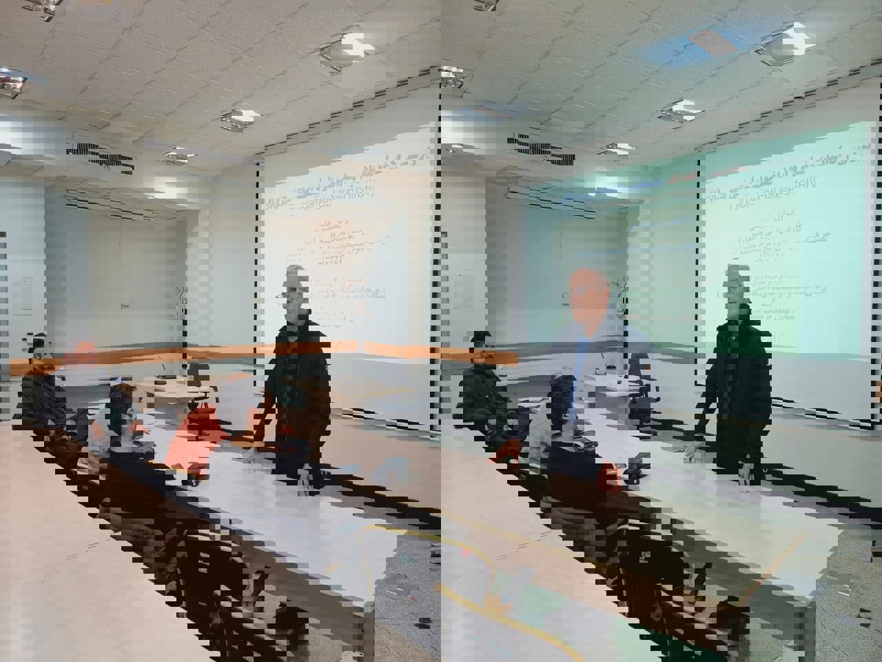 بررسی ادبیات، مفاهیم و اهداف CSR توسط دکتر میرقاسمی